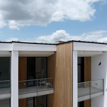 Apartment Luxapartments S Vyhladom Na Jazero V Penati Golf
