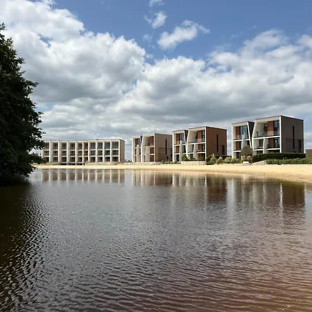 Apartment Luxapartments S Vyhladom Na Jazero V Penati Golf Sajdikove Humence